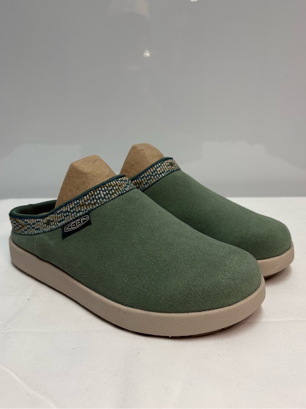 KEEN Elle Suede Mules Dark Forest Green Clogs - Size 6.5 Like New